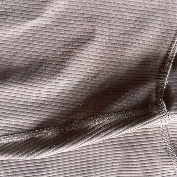 Lululemon size 6 Align Ribbed Bodysuit 25Roasted Brown - Picture 5 of 13